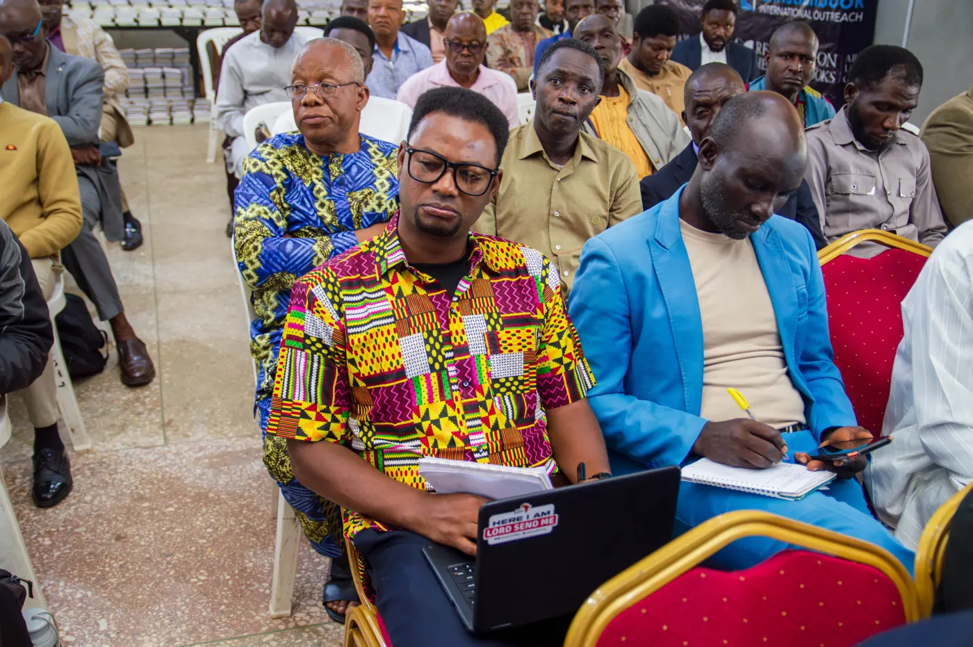 Participants studying and taking notes at LIT’s Jos conference